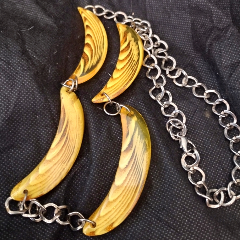 Ladies Necklace